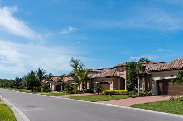 A line of suburban houses in Florida.
